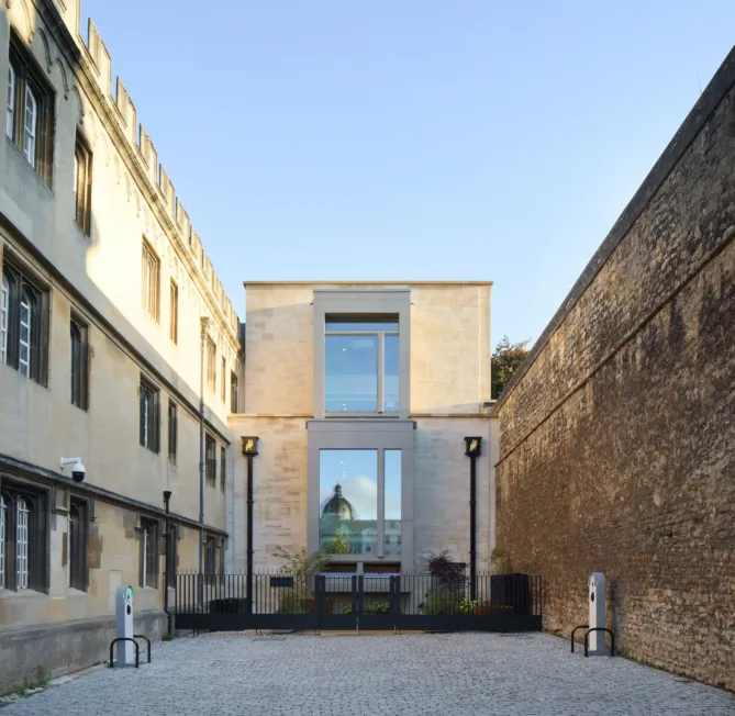 Spencer Building Corpus Christi - Forecourt