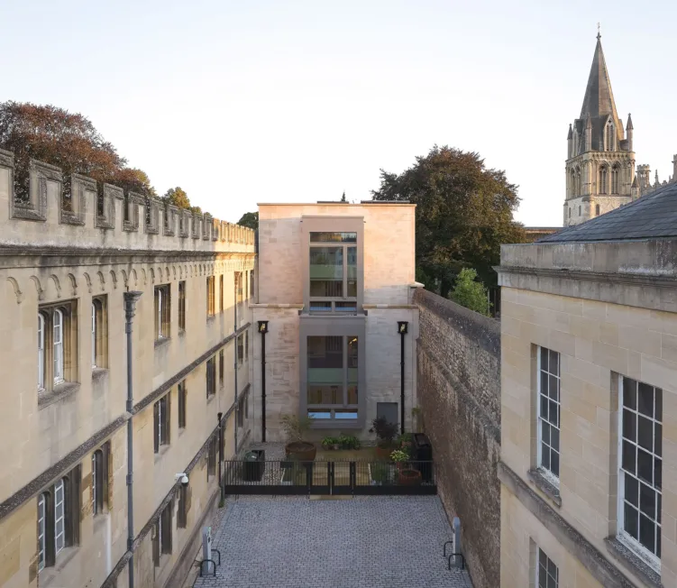 Spencer Building Corpus Christi - Forecourt