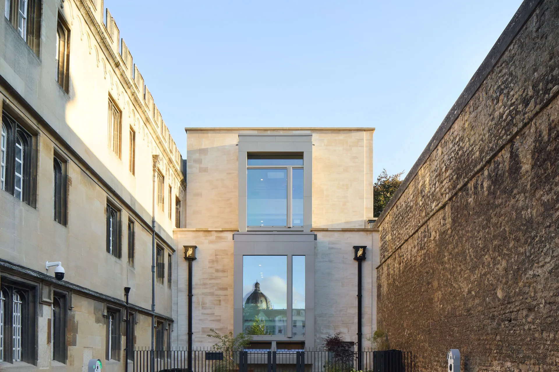 Spencer Building Corpus Christi - Forecourt